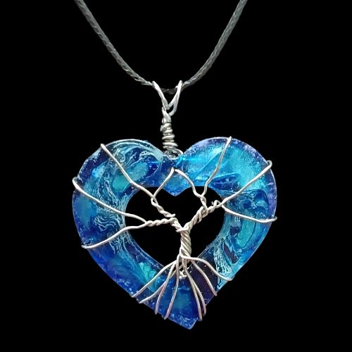 close up of Mystic Tree Heart Pendant design