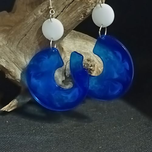 Ocean Wave C-Shape Earrings image